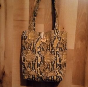 Handmade by Lynn Animal Print Med Women's Shoulder Bag